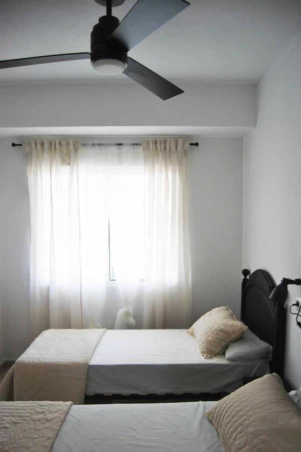 Apartamento Muy Coqueto En 1º Linea De Playa Playa de Gandia Esterno foto